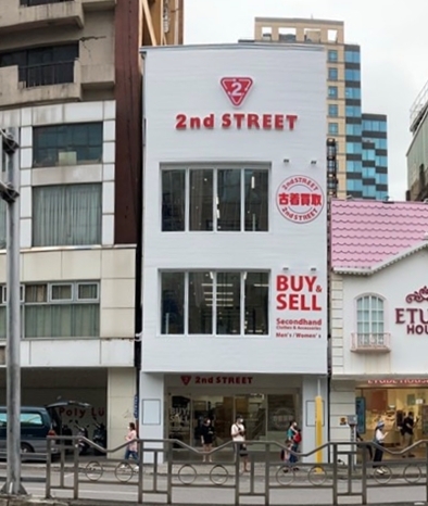 2nd STREET台中一中店外観 (照片：美國商業資訊)