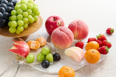 Note: The actual gift will be processed Japanese fruits. (Photo: Business Wire)